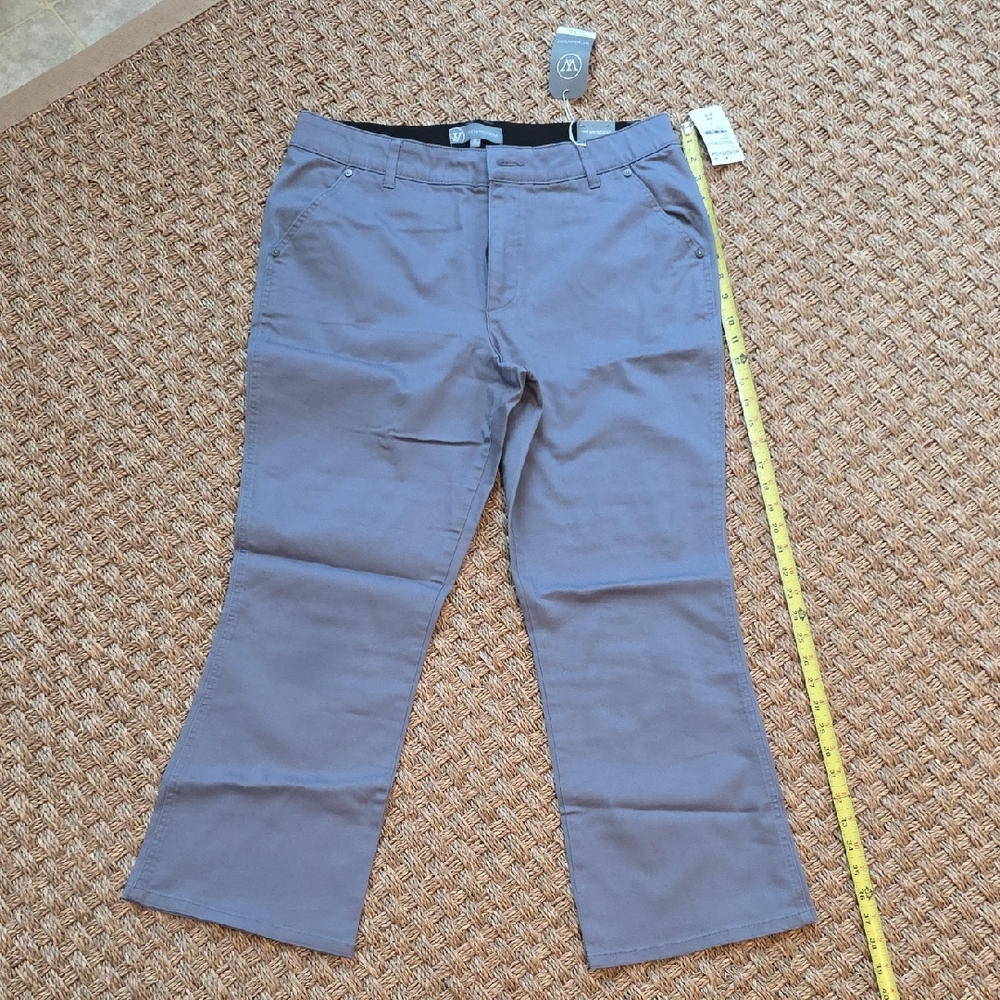 Wit & Wisdom Flare Jeans in Gray
